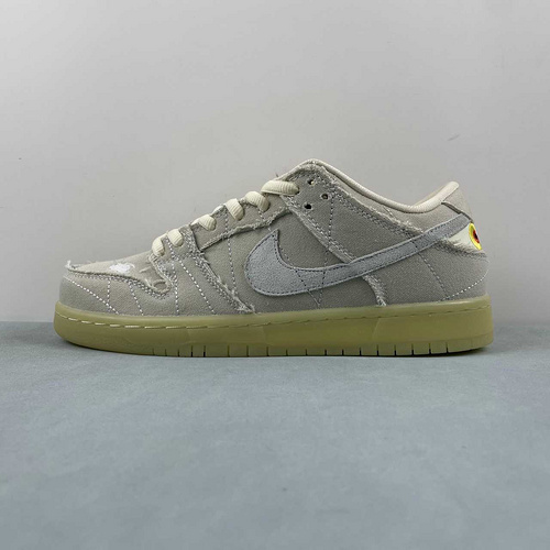 X  Nike Dunk Low  DM0774-111 36-46